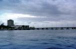de Pontjesbrug, Pontoon Bridge, floating, Willemstad, Curacao, CIAV01P03_07