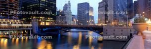 Chicago River, Panorama, Twilight, Dusk, Dawn, buildings, skyscrapers, cityscape, skyline, CLCV07P01_02