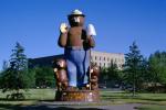 Smokey The Bear, cubs, Big, Giant Statue, Bear Cubs, roadside, International Falls, Minnesota, 1950s, CLEV01P01_10