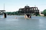 Sacramento River, swivel bridge, CNCV04P13_04