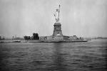 Statue Of Liberty, 1950s, CNYPCD1194_005