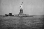 Statue Of Liberty, 1950s, CNYPCD1194_006