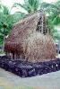 grass hut, shack, trees, Thatched Roof building, Pu'uhonua o Honaunau National Historical Park, Sod