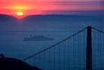 Golden Gate Bridge and the sun, early morning, CSFV08P03_01