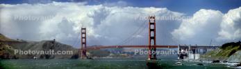 Clouds surround the Golden Gate Bridge, Panorama