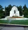 landmark, statue, gardens, water sprinkler, flowers, roadside, CSUV02P02_19