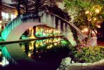 Arched Footbridge, Paseo del Rio, The Riverwalk, San Antonio, 24 March 1993, CTXV02P01_18.1746