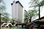 Hilton Hotel, Palace Del Rio, Footbridge, highrise, River, Restaurants, trees, water, building, Paseo del Rio, the Riverwalk, San Antonio, 25 March 1993