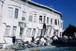 Collapsed Apartment Building, Fillmore Street, Marina district, Loma Prieta Earthquake (1989), 1980s, DAEV02P03_06
