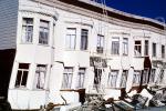 Collapsed Apartment Building, Fillmore Street, Marina district, Loma Prieta Earthquake (1989), 1980s, DAEV02P03_07