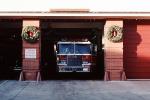 firetruck head-on, Garage, Wreaths