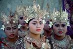 Girls Lined up To Dance, Ubud  Bali, EDAV02P13_13