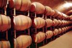 Oak Aging barrels, Wood, Wooden Barrels, Fermenting Tanks, FAWV02P01_07