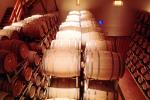 Oak Aging barrels, Wood, Wooden Barrels, Fermenting Tanks, FAWV02P02_05