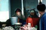 Women, Scale, Cold, Jackets, Vegetables, Samarkand, Uzbekistan, FGAV02P07_07