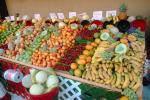 apple, orange, pear, grape, banana, honeydew melon, Grocery Store, FGNV01P04_08.0946