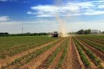 Tractor, Ferilizer, dust, tanks, fields, FMND03_169