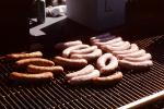 onion, hot dog, wiener, sausage, meat, tubesteak, hotdog, BBQ, grill, FPRV01P13_19