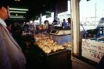 Cooked Dungeness Crabs, steamed, seafood, shellfish, Fishermans Wharf, shops, tourism, FRBV05P15_08