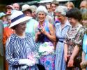 Queen Elizabeth, flowers, hat, women, GNEV01P02_18B