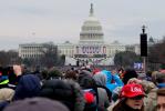 Trump Inauguration Day, 20/01/2017, Crowds look on, GNUD01_063
