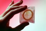 Condom, HPSV01P03_02
