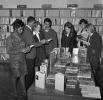 Library, Books, Women, Men, Boys, Girls, 1960s, KELV01P02_11