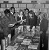 Library, Books, Women, Men, Boys, Girls, 1960s, KELV01P02_15