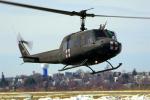Bell UH-1 Huey Landing, US Army
