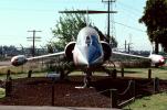 Lockheed F-104 Starfighter, head-on
