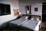 Bed, Blankets, Lamp, PDBV01P03_02