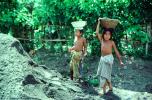 Girls carrying baskets, barefeet, barefoot, Lombok Ilsland