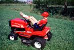 Cynamark 1136 Lawn Mower, boy, hat, legs, PDGV01P09_16