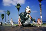 Skunk, Pepe Le Pew, Balloon, Festival of States, Saint Petersburg, Florida, 1950s, PFPV06P12_02