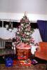 Small Tree, Decorations, Ornaments, Presents, 1950s, PHCV03P10_15