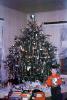 boy, tree, presents, Decorations, Ornaments, 1960s, PHCV03P12_05