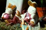 Bunny Rabbit, roses, egg, chocolate, PHEV01P05_17