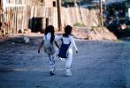 Schoolgirls, walkcing, Colonia Flores Magone