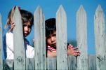 Girl, Boy, Picket Fence, Wood, Colonia Flores Magone