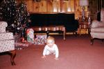 Infant, Toddler, Girl, Cute, crawling, 1950s, PLPV07P01_19
