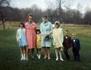 Girls, boys, Mother, group, formal, dress, suit and tie, hat, 1960s, PORV30P10_07