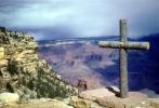 wooden cross over Grand Canyon, RCTV06P06_01