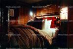 Bed, Pillows, Lamp, Sheets, RVHV04P13_04