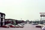 Motel Drawbridge Inn, parked cars, Car, Automobile, Vehicle, 1970s, RVHV05P15_04