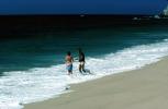 Couple on Beach, Pacific Ocean, sand, water, RVLV02P08_04