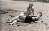 Woman, Man, Beach, Sand, Sandy, Towel, 1930s, 1950s, RVLV05P10_11