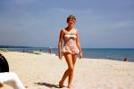 Teen, Beach, 1961, 1960s, RVLV09P11_13