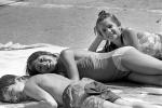 girls on the beach, smiles, 1970s, RVLV09P14_13
