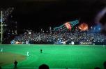 Barry Bonds 700th Home Run, Giants Baseball Stadium, Friday, Sept. 17, 2004, SBBV03P06_04