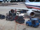 refueling, Santa Ana International Airport (SNA), Belt Loader, Beltloader, Carts, ground personal, TAAD01_266